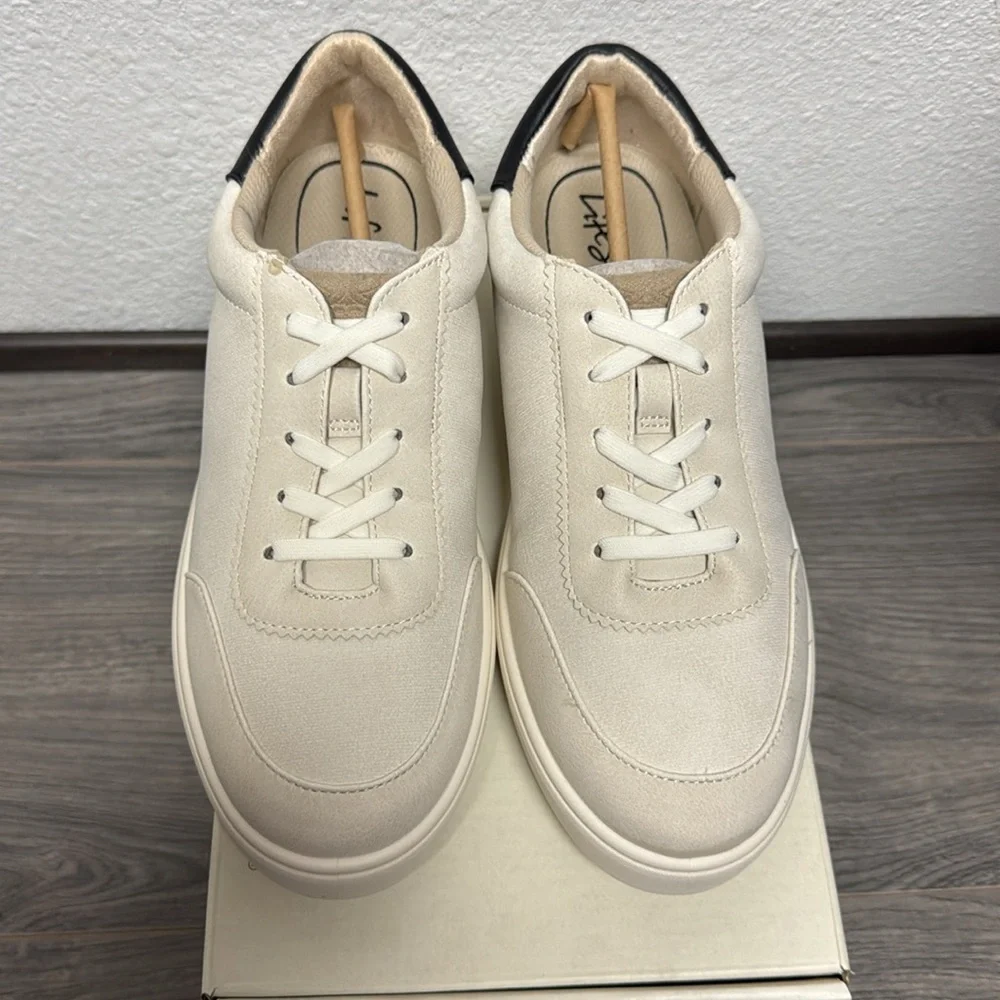 LifeStride Happy Hour Women's Sneakers (WIDE)